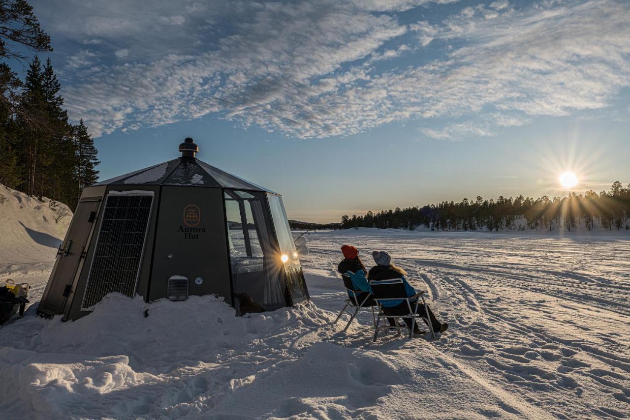 Aurora Igloo With Private Hot Tub By Invisible Forest Lodge Rovaniemi Luaran gambar